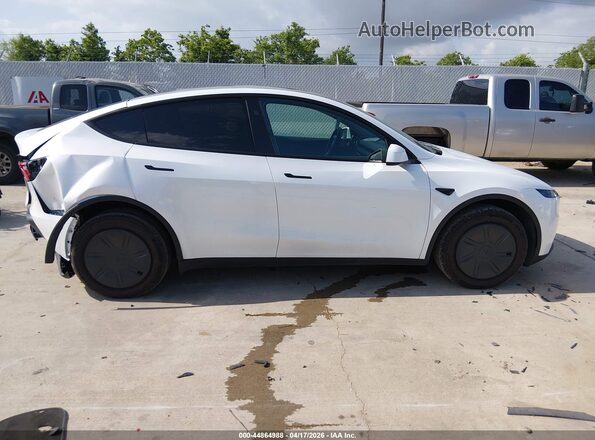 7SAYGDED4TA593109 2026 TESLA MODEL Y White Instrument cluster view