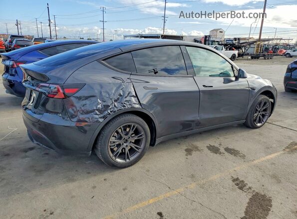 7SAYGDED5SF249158 2025 TESLA MODEL Y Gray Առջևի աջ