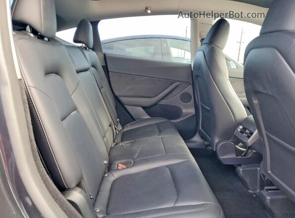 7SAYGDED5SF249158 2025 TESLA MODEL Y Gray Շարժիչի բաժամունքի տեսք