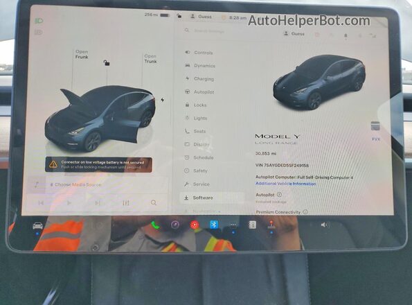 7SAYGDED5SF249158 2025 TESLA MODEL Y Gray Հետևի նստատեղերի տեսք