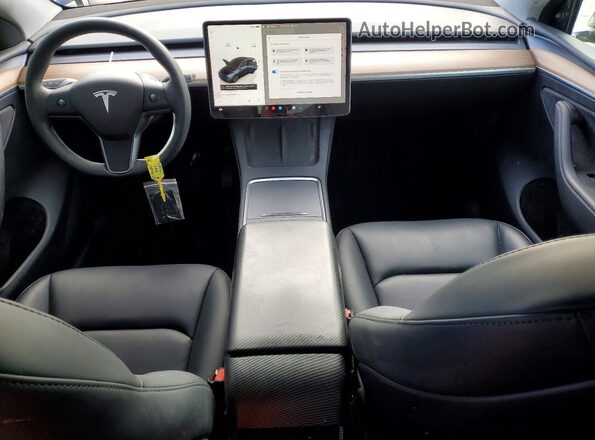 7SAYGDED5SF249158 2025 TESLA MODEL Y Gray Սարքավորումների վահանակի տեսք