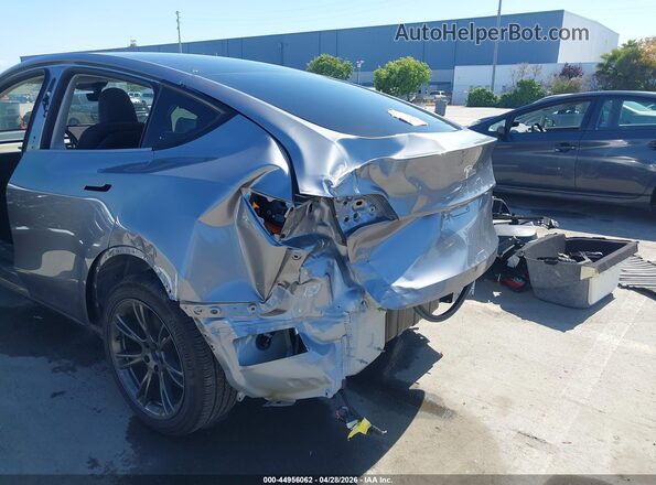 7SAYGDED6SF319914 2025 TESLA MODEL Y Серый Вид спереди