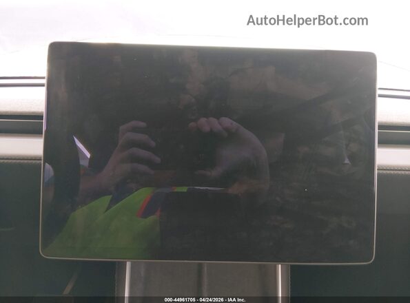 7SAYGDED6TA419607 2026 TESLA MODEL Y Gray 