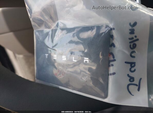 7SAYGDED6TA642231 2026 TESLA MODEL Y Blue Առջևի վահանակի տեսք
