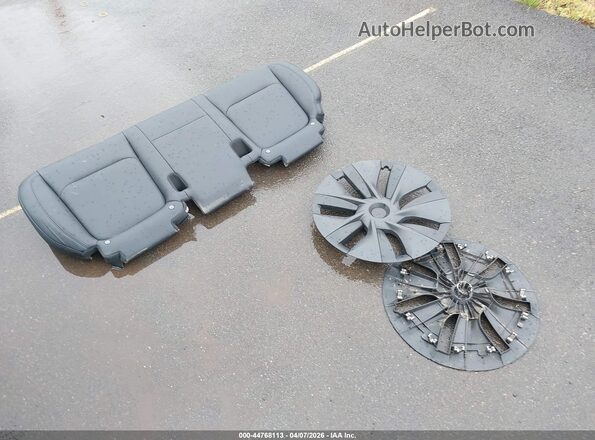 7SAYGDED7SF313345 2025 TESLA MODEL Y Gray 
