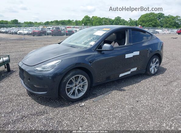 7SAYGDED8RF015297 2024 TESLA MODEL Y Серый Передняя левая четверть