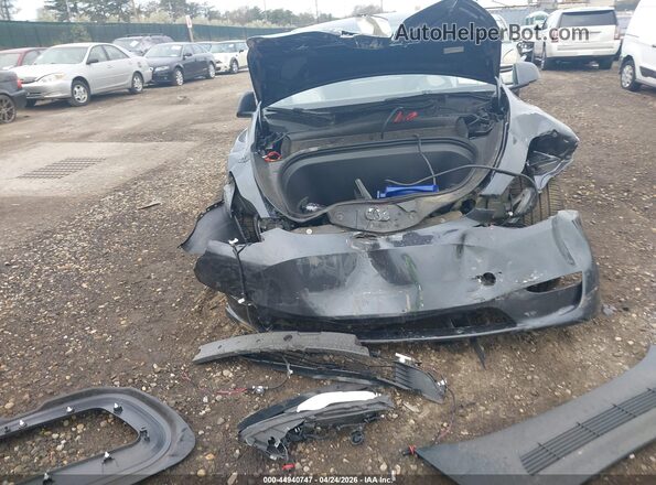 7SAYGDED8SA369646 2025 TESLA MODEL Y Gray ხელსაწყოთა პანელის ხედი