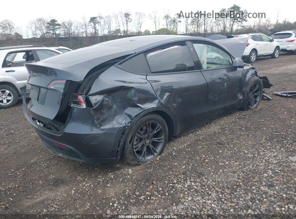 7SAYGDED8SA369646 2025 TESLA MODEL Y Gray უკანა მარჯვენა