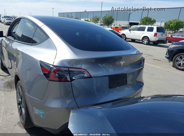 7SAYGDED8SF315511 2025 TESLA MODEL Y Серый 