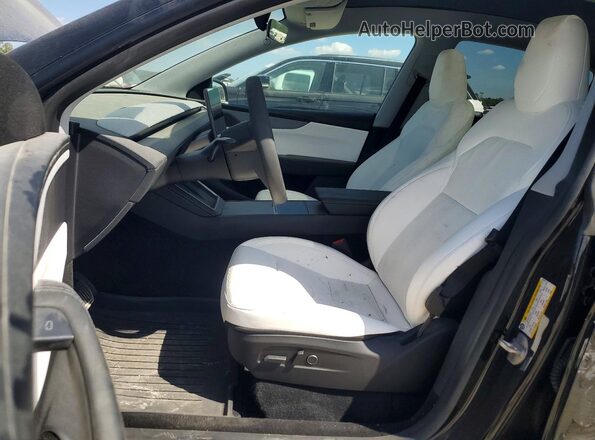 7SAYGDED8TA454679 2026 TESLA MODEL Черный Вид салона спереди