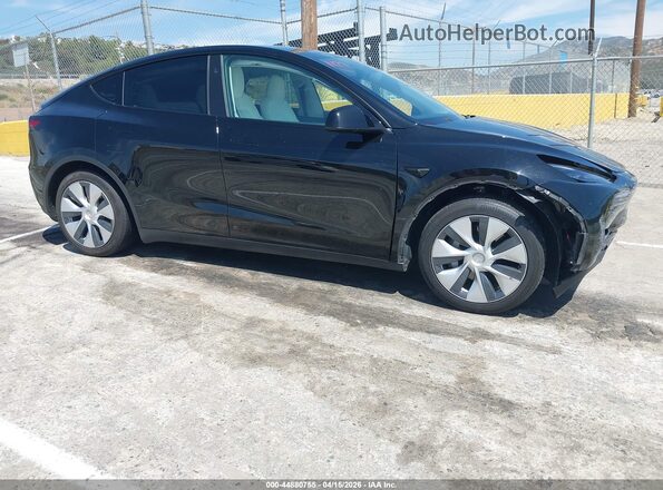 7SAYGDED9RF011422 2024 TESLA MODEL Y Черный Вид щитка приборов