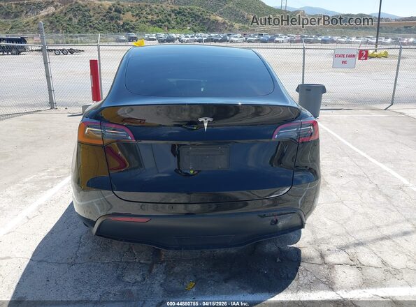 7SAYGDED9RF011422 2024 TESLA MODEL Y Черный 