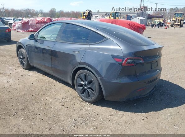 7SAYGDED9RF192702 2024 TESLA MODEL Y Gray 