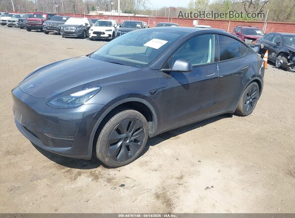 7SAYGDED9RF192702 2024 TESLA MODEL Y Gray 