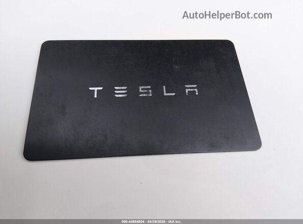 7SAYGDED9TA459874 2026 TESLA MODEL Y Gray წინა პანელის ხედი