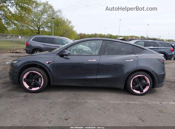 7SAYGDED9TA459874 2026 TESLA MODEL Y Gray სალონის 360-გრადუსიანი ხედი