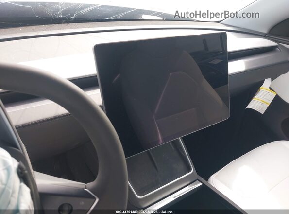 7SAYGDED9TF404182 2026 TESLA MODEL Y Gray Սալոնի 360 աստիճան տեսք