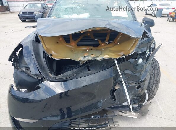 7SAYGDEDXRF087957 2024 TESLA MODEL Y Black წინა ხედი