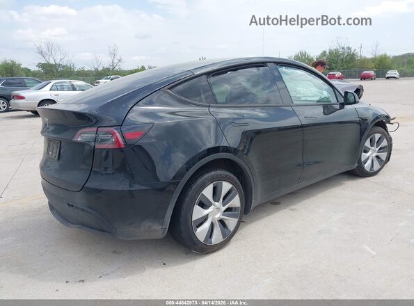 7SAYGDEDXRF087957 2024 TESLA MODEL Y Black უკანა მარჯვენა