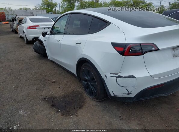 7SAYGDEDXSA374010 2025 TESLA MODEL Y Белый Вид спереди