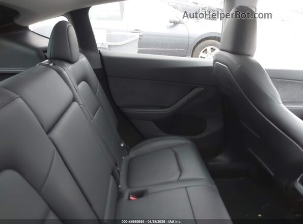 7SAYGDEDXSA374010 2025 TESLA MODEL Y Белый Вид наклейки с VIN-кодом