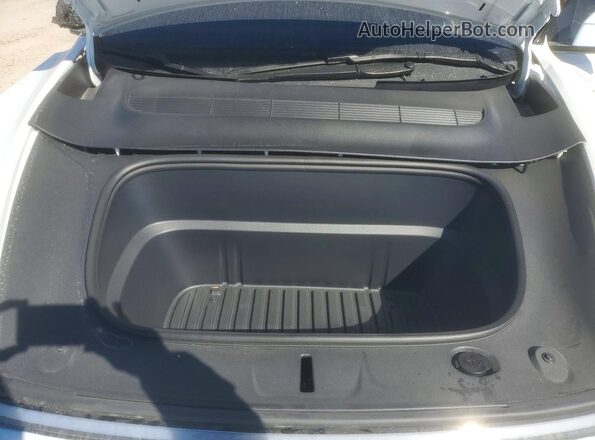 7SAYGDEDXTA500576 2026 TESLA MODEL White Rear interior view
