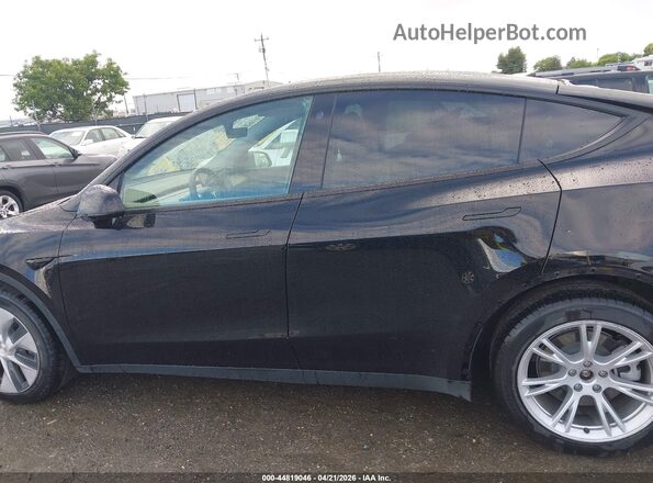 7SAYGDEE0NF449166 2022 TESLA MODEL Y Black 
