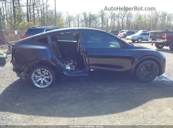 7SAYGDEE0RA218884 2024 TESLA MODEL Y Черный 