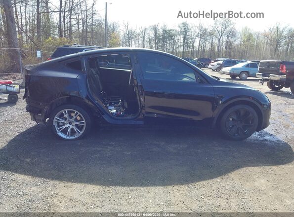 7SAYGDEE0RA218884 2024 TESLA MODEL Y Черный Панорамный вид салона 360°