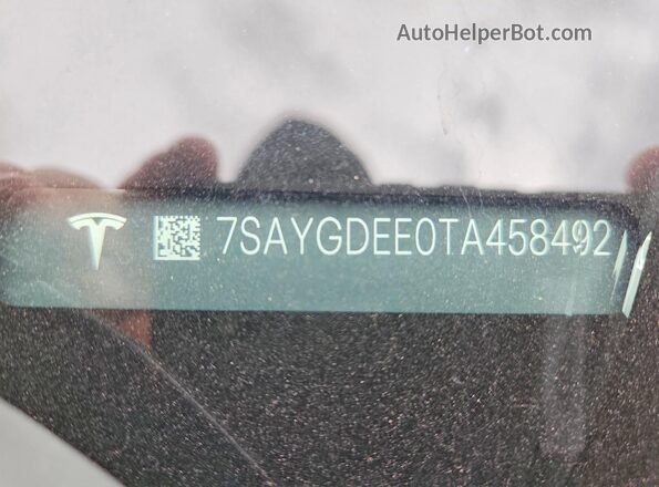 7SAYGDEE0TA458492 2026 TESLA MODEL White Engine compartment view