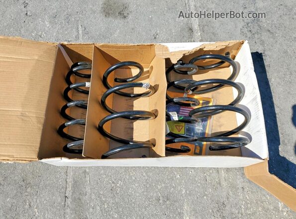 7SAYGDEE0TA478404 2026 TESLA MODEL Black Vista del compartimento del motor