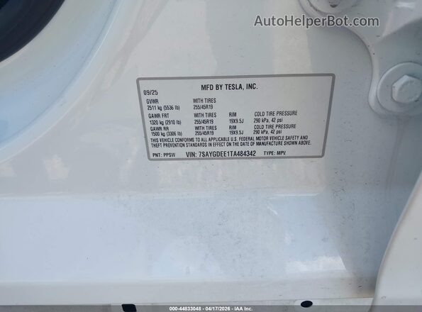 7SAYGDEE1TA484342 2026 TESLA MODEL Y White ძრავის განყოფილების ხედი