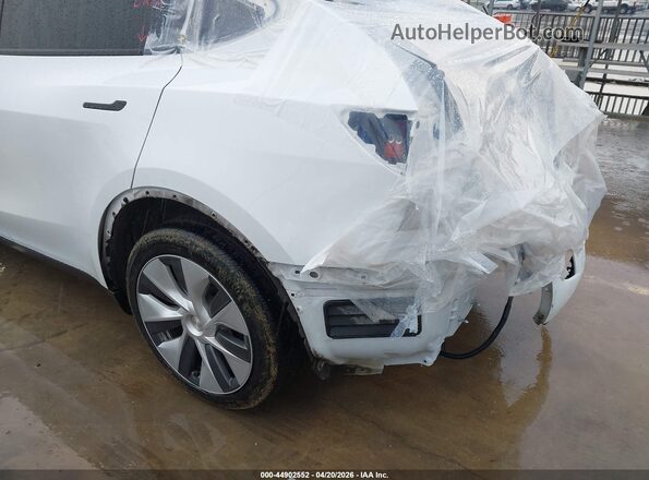 7SAYGDEE2NA022858 2022 TESLA MODEL Y Белый Вид спереди