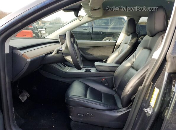 7SAYGDEE2NF394848 2022 TESLA MODEL Gray წინა სალონის ხედი