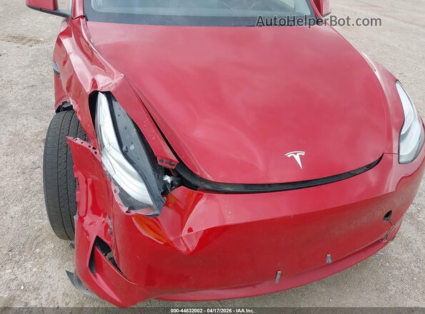 7SAYGDEE2PA065809 2023 TESLA MODEL Y Red Widok z przodu