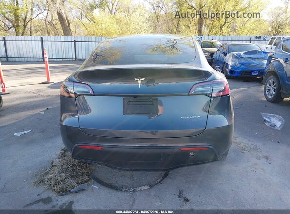 7SAYGDEE2PF840015 2023 TESLA MODEL Y Gray 