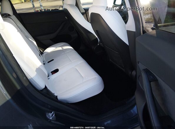 7SAYGDEE2PF840015 2023 TESLA MODEL Y Gray VIN կոդի պիտակի տեսք