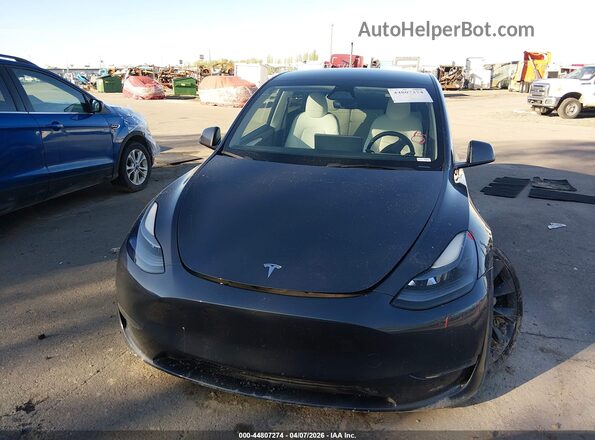 7SAYGDEE2PF840015 2023 TESLA MODEL Y Gray Սարքավորումների վահանակի տեսք
