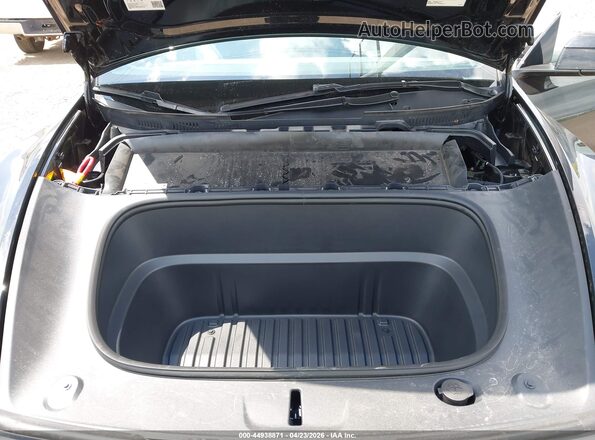 7SAYGDEE2TA634989 2026 TESLA MODEL Y Черный Вид сзади