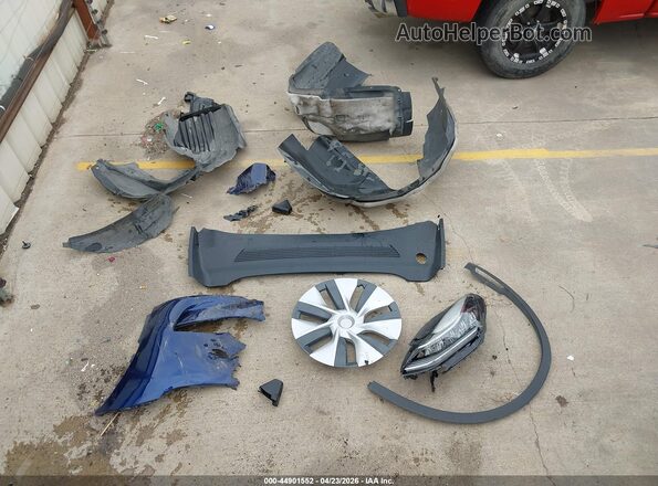 7SAYGDEE3NF384927 2022 TESLA MODEL Y Blue Vista del cuadro de instrumentos