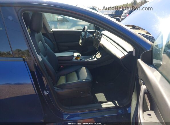 7SAYGDEE3NF481433 2022 TESLA MODEL Y Blue Սալոնի դիմացի տեսք