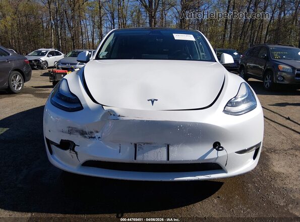 7SAYGDEE3PA097541 2023 TESLA MODEL Y White Սարքավորումների վահանակի տեսք