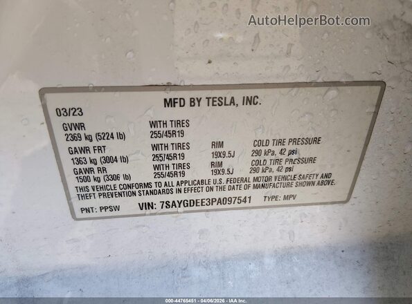 7SAYGDEE3PA097541 2023 TESLA MODEL Y White Շարժիչի բաժամունքի տեսք