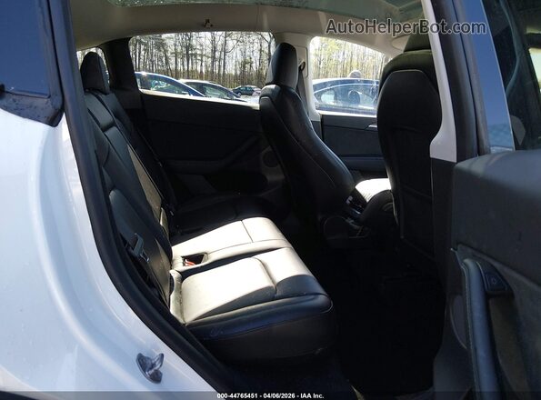 7SAYGDEE3PA097541 2023 TESLA MODEL Y White VIN կոդի պիտակի տեսք