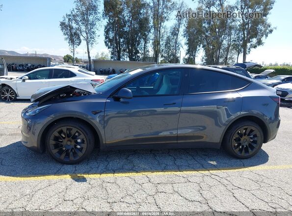 7SAYGDEE3PF828438 2023 TESLA MODEL Y Gray 360 interior view