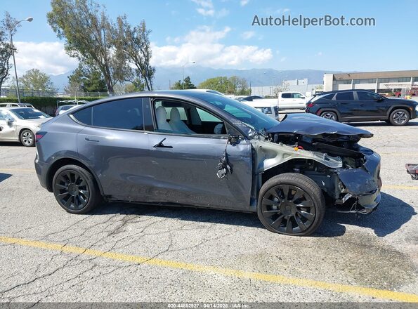 7SAYGDEE3PF828438 2023 TESLA MODEL Y Gray Rear interior view