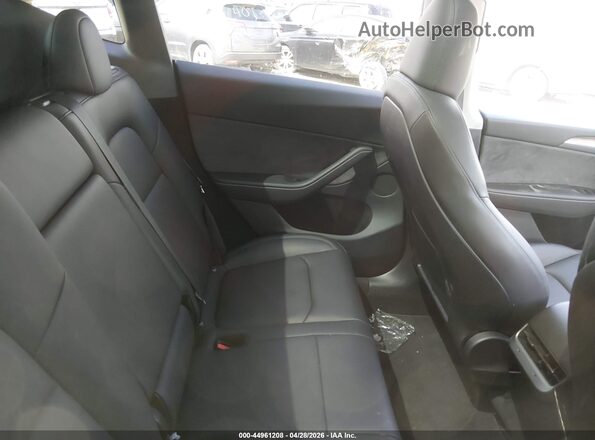 7SAYGDEE3RA256013 2024 TESLA MODEL Y White Widok naklejki z numerem VIN