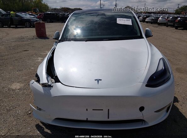 7SAYGDEE3RA256013 2024 TESLA MODEL Y White Widok deski rozdzielczej