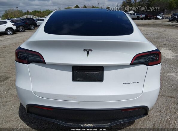 7SAYGDEE3RA256013 2024 TESLA MODEL Y White 