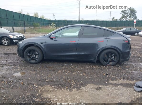 7SAYGDEE3TA386686 2026 TESLA MODEL Y Gray Սալոնի 360 աստիճան տեսք